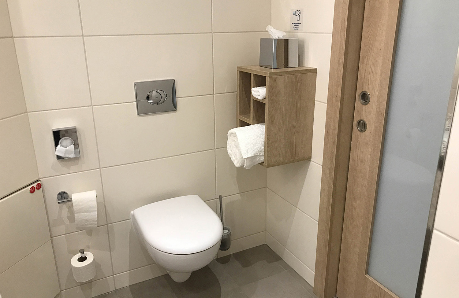 Hampton by Hilton Dortmund Phoenix See Toilette