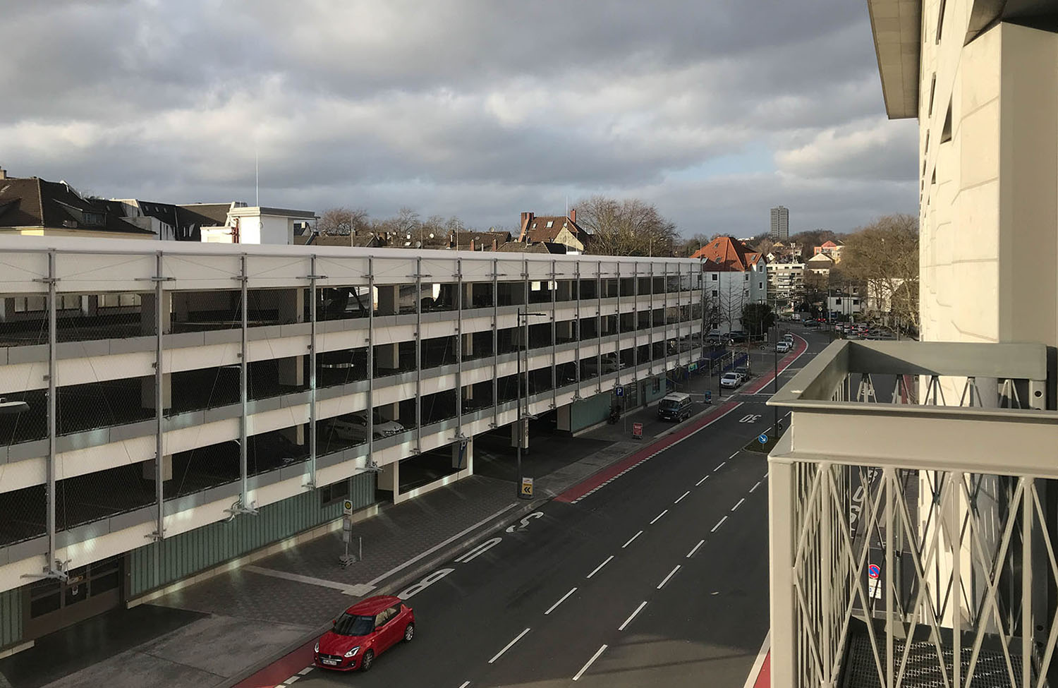 Hampton by Hilton Dortmund Phoenix See Balkon