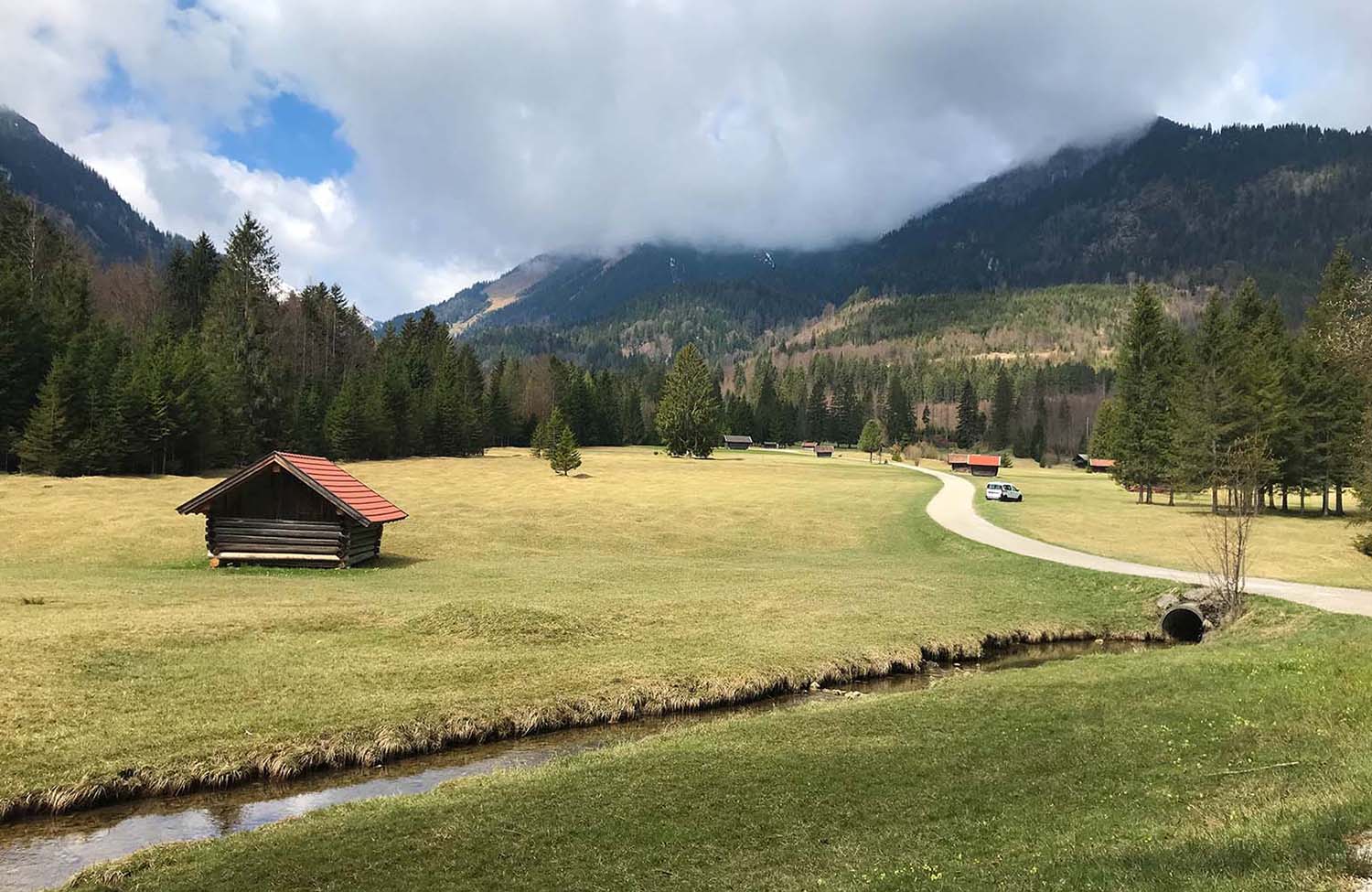 Wandern zur Burguine Werdenfels