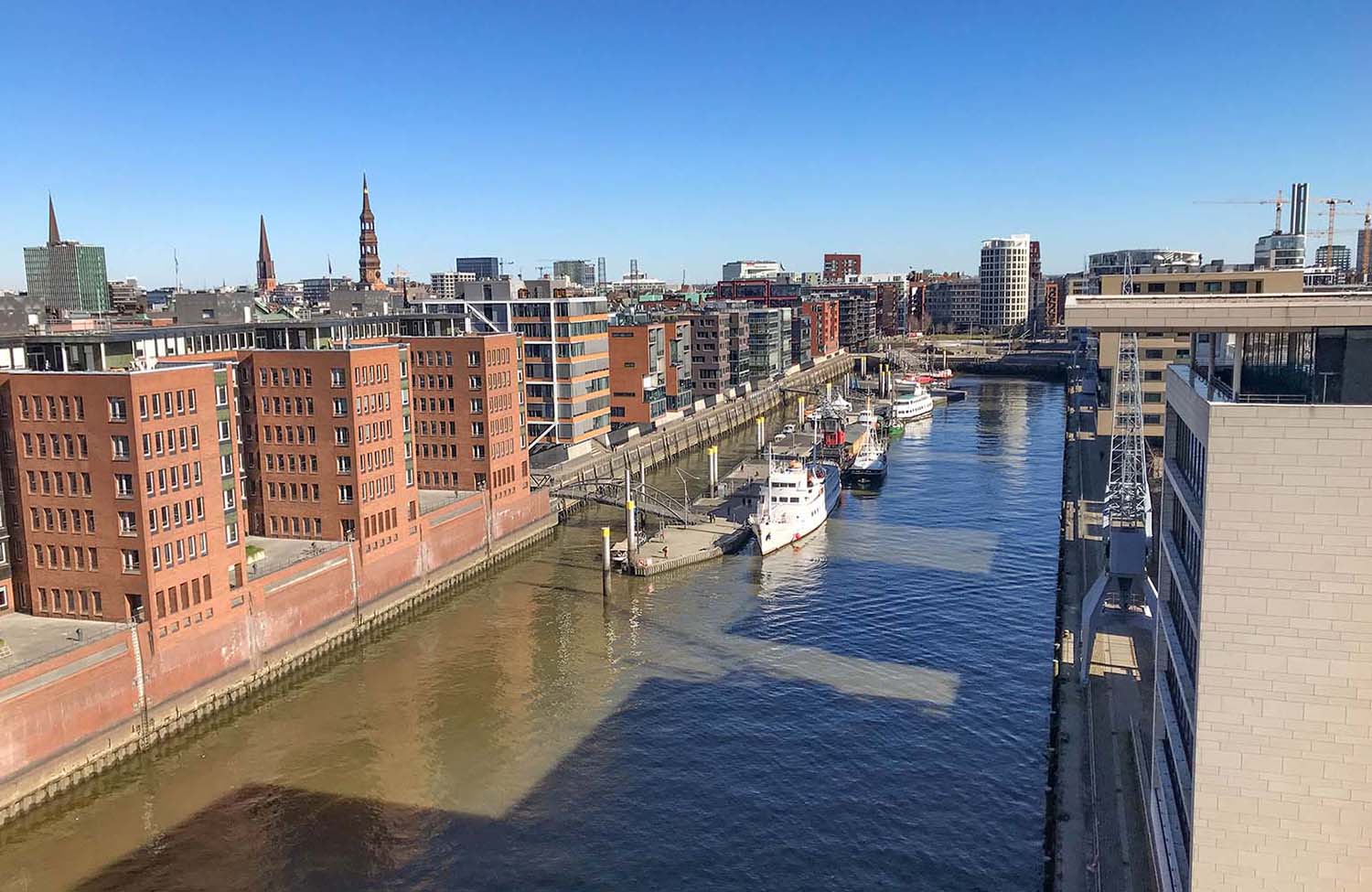 Elbphilharmonie Plaza