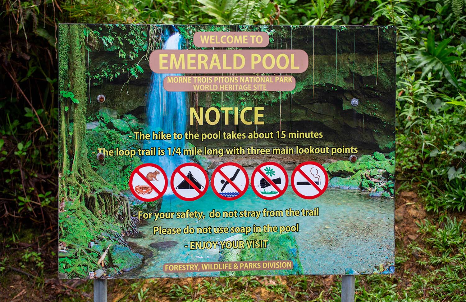 Regeln beim beim Emerald Pool