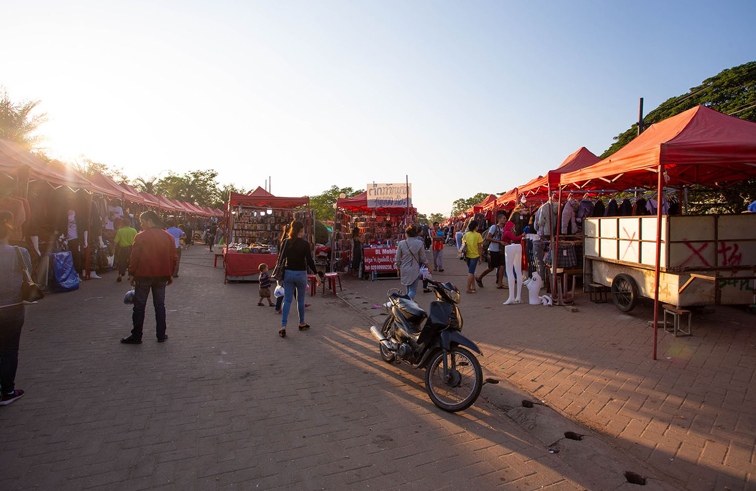 Vientiane Night Market Produkte