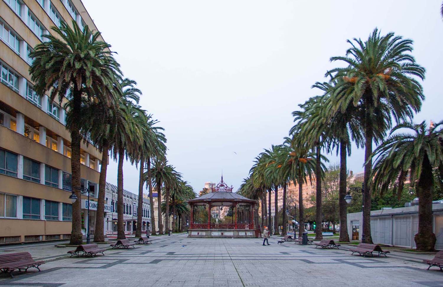 A Coruña Park Méndez Núñez Palmen