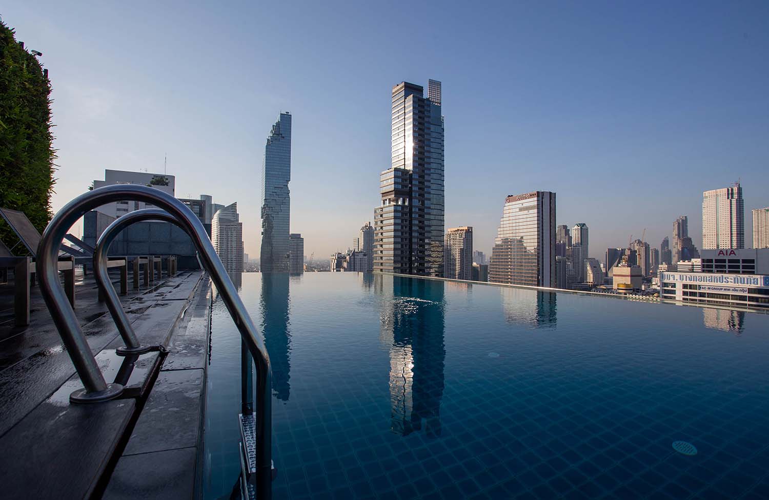 Amara Bangkok Infinity-Pool auf dem Dach